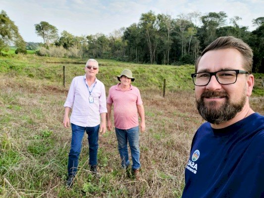 Agricultores de Porto Lucena são orientados sobre sistemas de irrigação